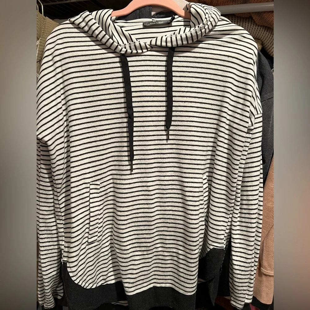 Doe & Rae Hoodie - Picture 1 of 2